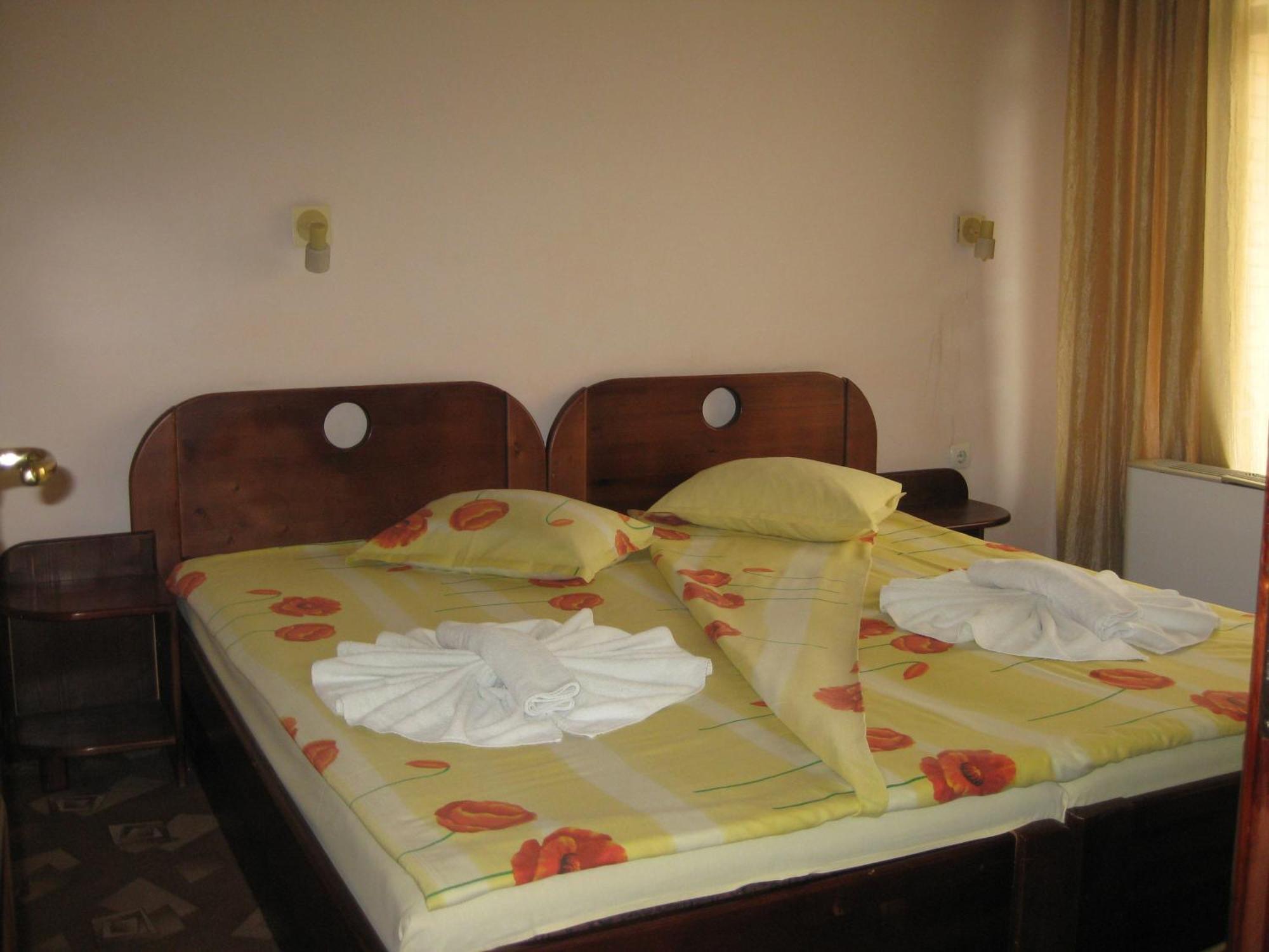 Family Hotel IV Velingrad Pokoj fotografie