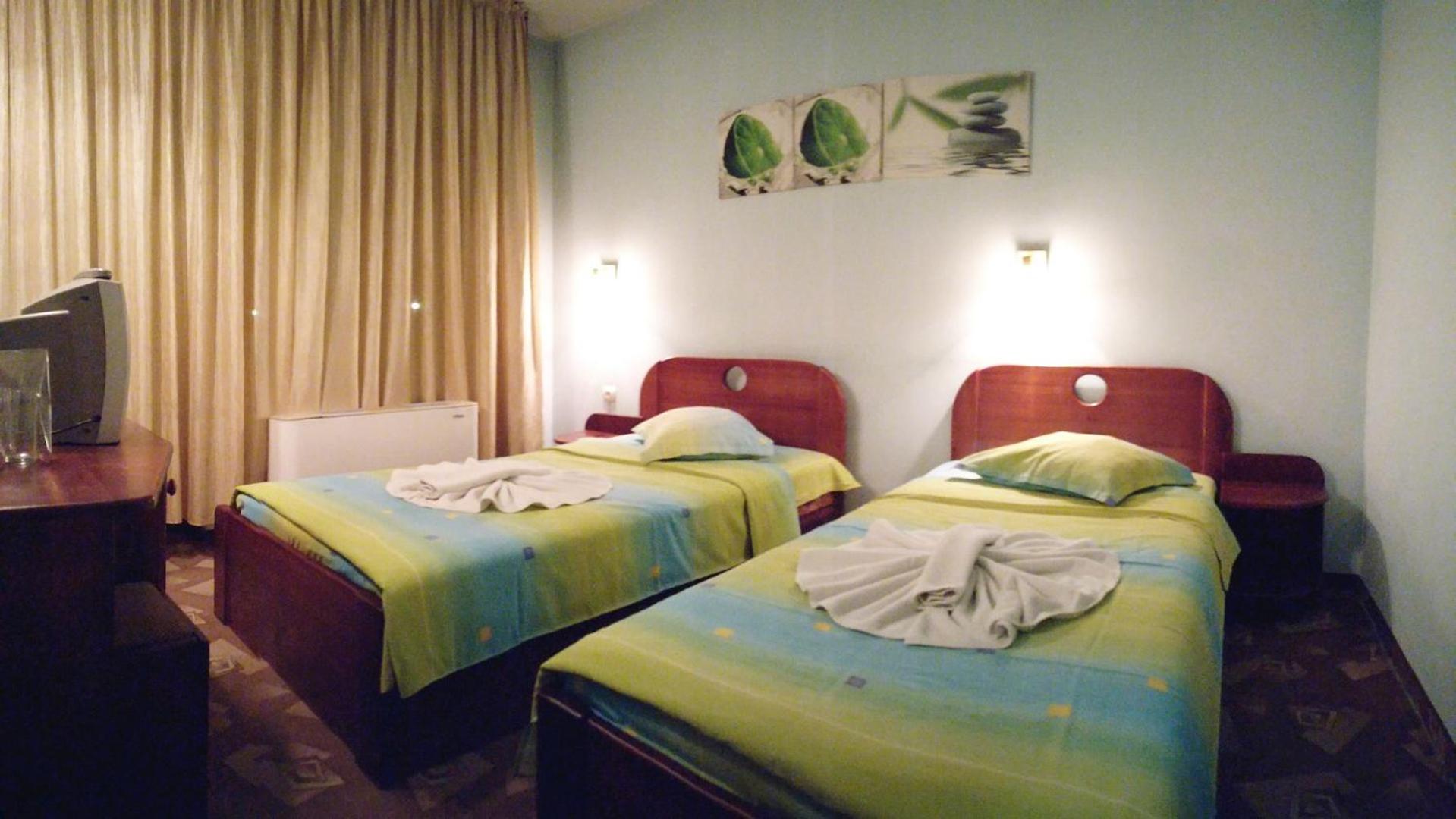 Family Hotel IV Velingrad Pokoj fotografie
