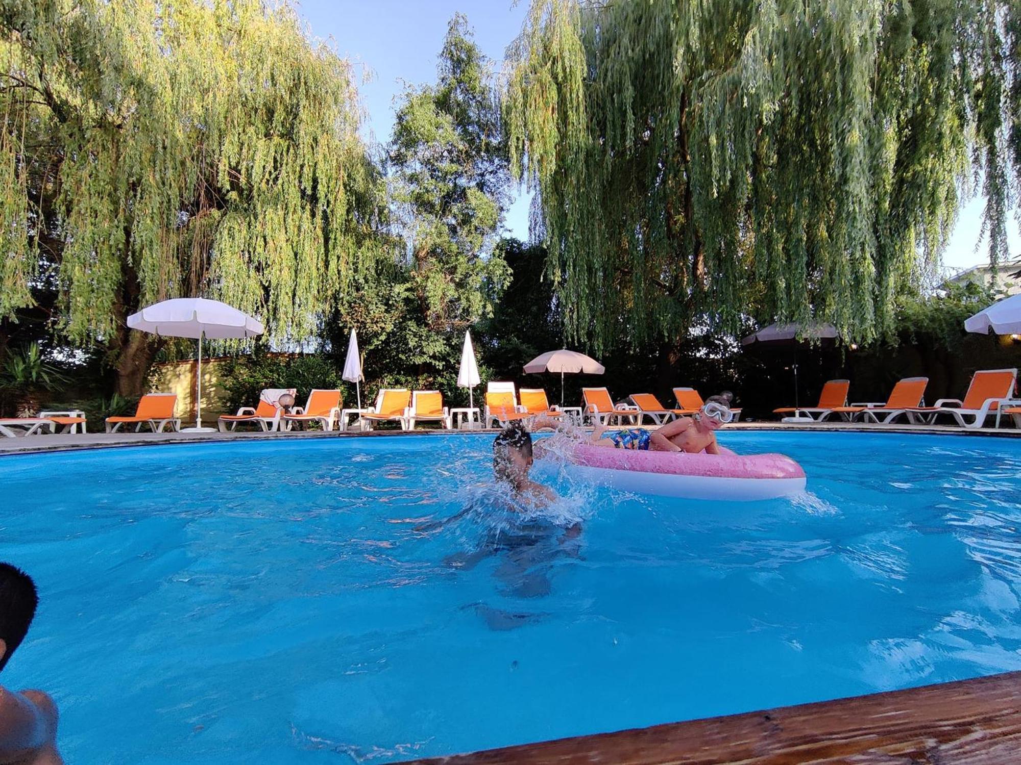 Family Hotel IV Velingrad Exteriér fotografie