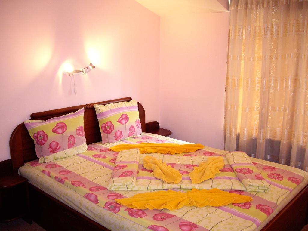 Family Hotel IV Velingrad Pokoj fotografie